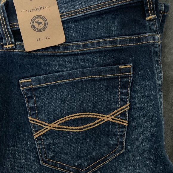 NWT girls Abercrombie jeans - Picture 2 of 2